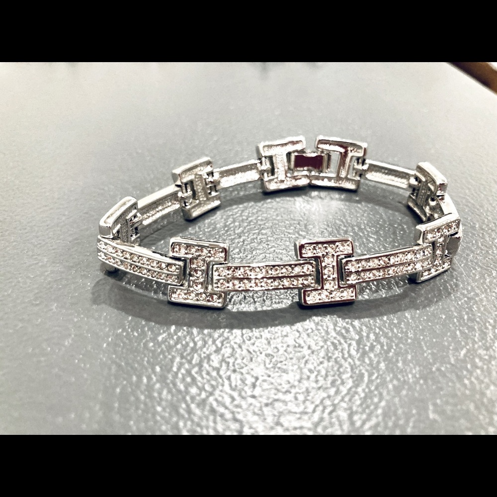 Silver-plated rhinestone bracelet.